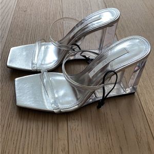 NWT: Zara Methacrylate clear Wedge clear sandals size 36